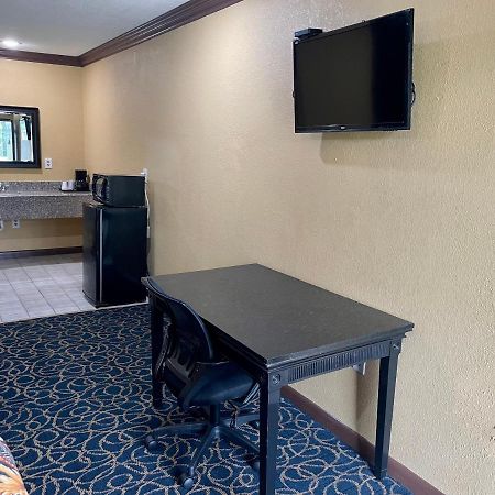 Super 6 Inn Carencro ภายนอก รูปภาพ